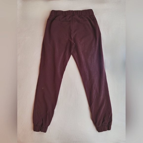 Vintage Lululemon Slim Fit Burgundy Joggers Size 6 - Picture 2 of 5